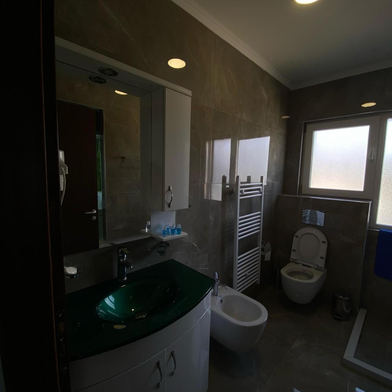 Hotel Pogradeci 2 Tushemisht المظهر الخارجي الصورة